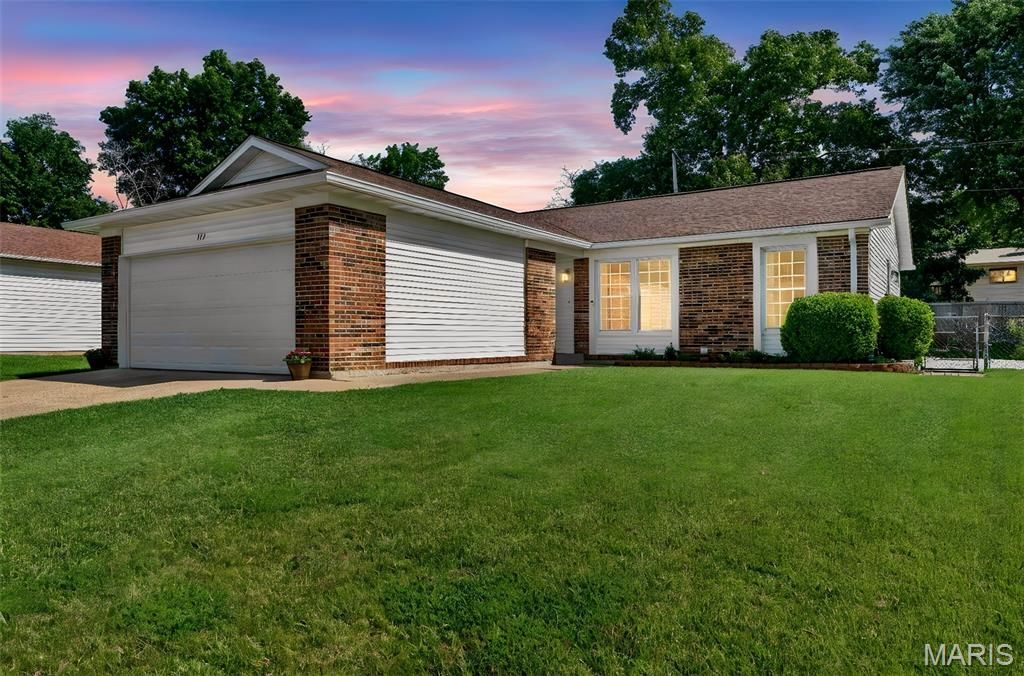 375 Novara Drive, Ballwin, MO 63021 Main Photo