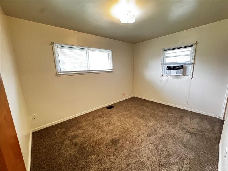 4642 W Hillcrest Avenue, Dayton, OH 45406 Photo 12