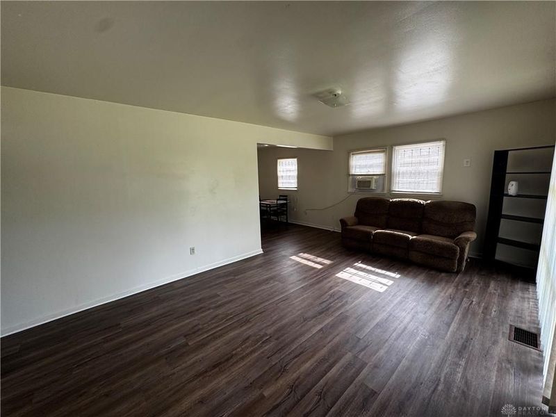 4642 W Hillcrest Avenue, Dayton, OH 45406 Photo 5