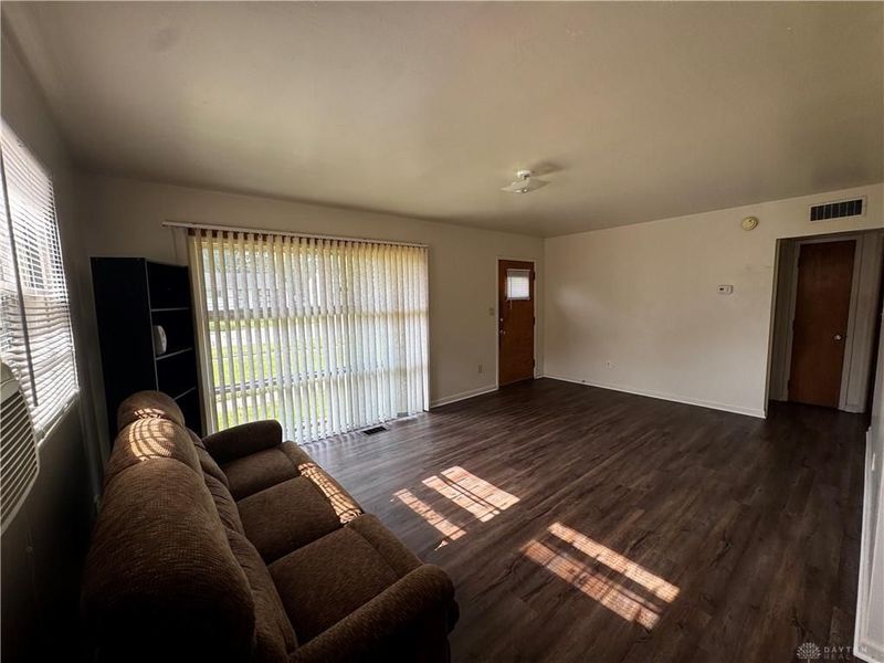 4642 W Hillcrest Avenue, Dayton, OH 45406 Photo 6