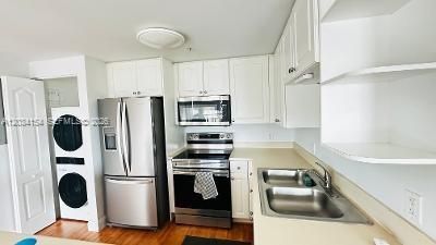1627 SW 37th Ave , Unit 1102, Miami, FL 33145 Photo
