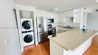 1627 SW 37th Ave , Unit 1102, Miami, FL 33145 Photo