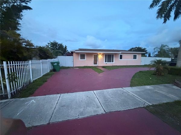15431 SW 101st Ave , Miami, FL 33157