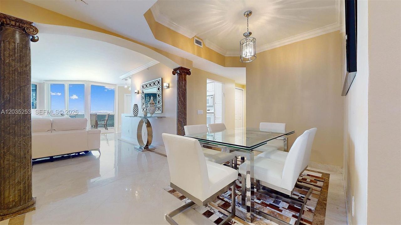 4779 Collins Ave , Unit 2708, Miami Beach, FL 33140 Photo