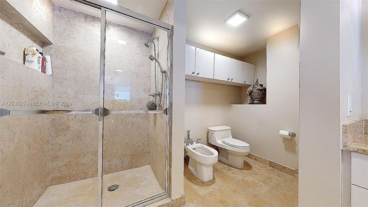 4779 Collins Ave , Unit 2708, Miami Beach, FL 33140 Photo