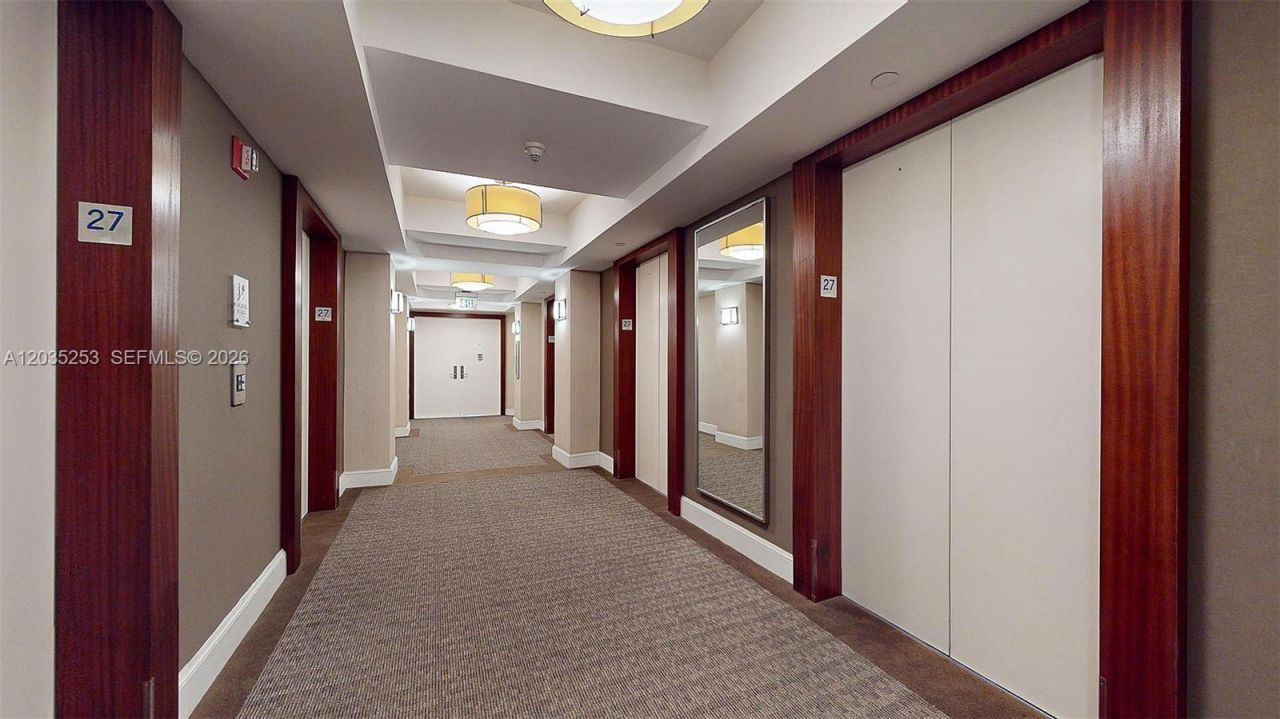 4779 Collins Ave , Unit 2708, Miami Beach, FL 33140 Photo