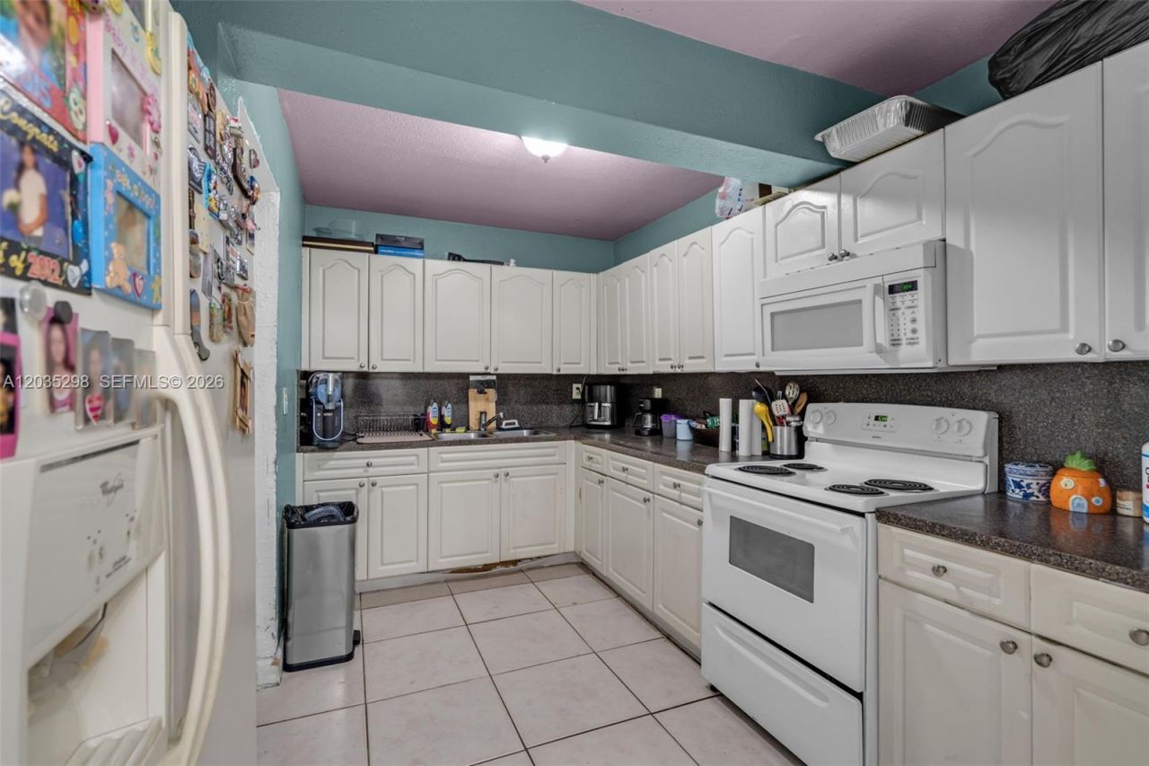 4522 NW 194th St, Miami Gardens, FL 33055 Photo