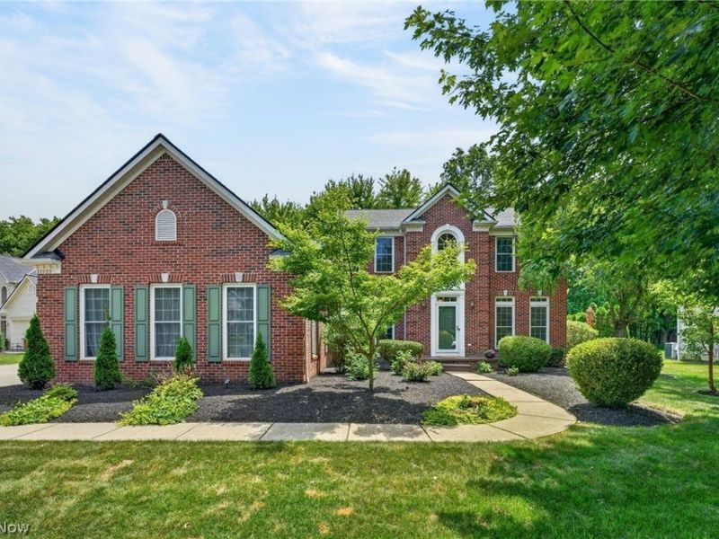 33999 Hickory Court, Avon, OH 44011 Photo 1