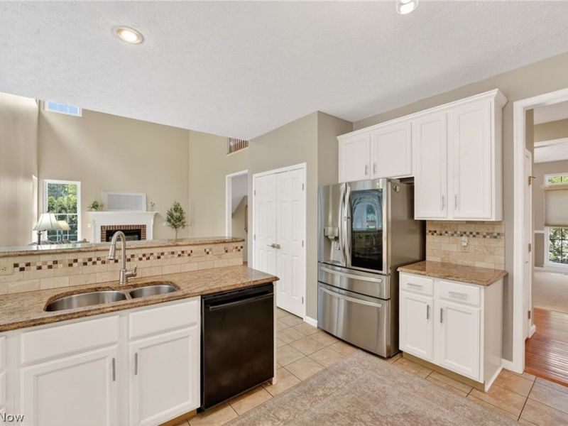 33999 Hickory Court, Avon, OH 44011 Photo 13
