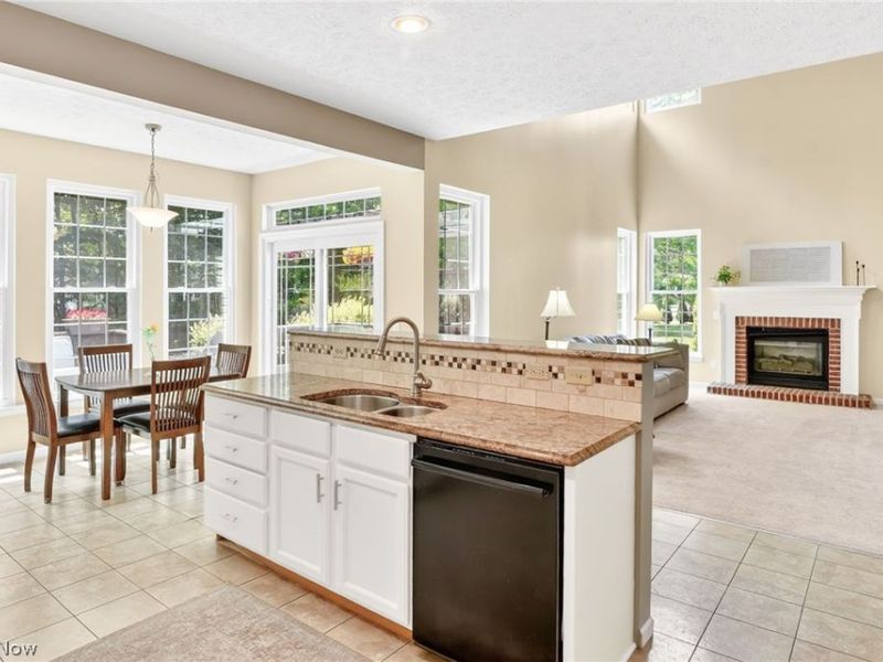 33999 Hickory Court, Avon, OH 44011 Photo 14
