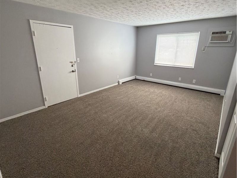 166 Kendall Avenue, Unit 3, Campbell, OH 44405 Photo 2
