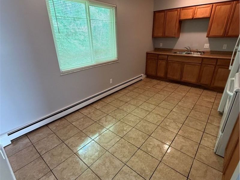 166 Kendall Avenue, Unit 3, Campbell, OH 44405 Photo 4