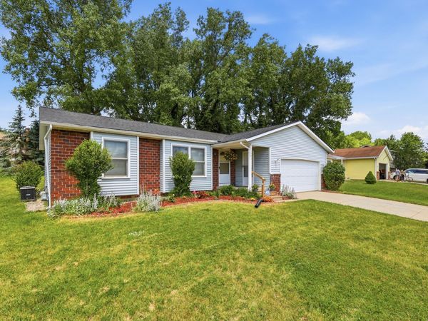 1821 32nd Street SE, Grand Rapids, MI 49508