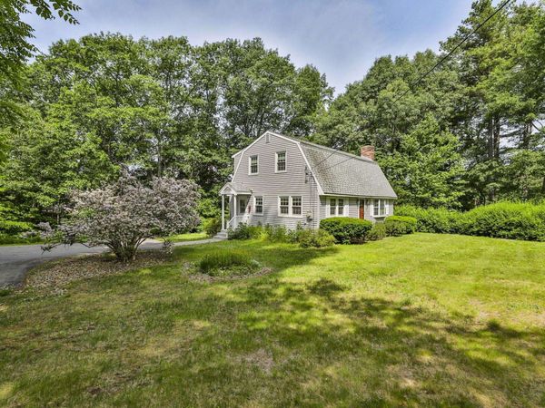 2 Hillside Drive, Hudson, NH 03051