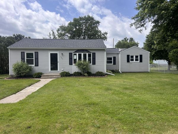 1001 W 38th Place , Hobart, IN 46342