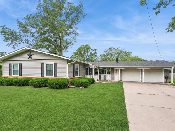 1601 W 13th Street S, Newton, IA 50208