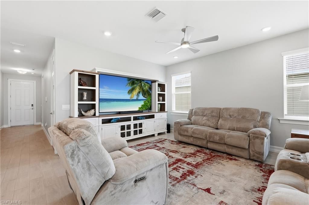 628 Parkshore Lake Ave, Cape Coral, FL 33993 Photo