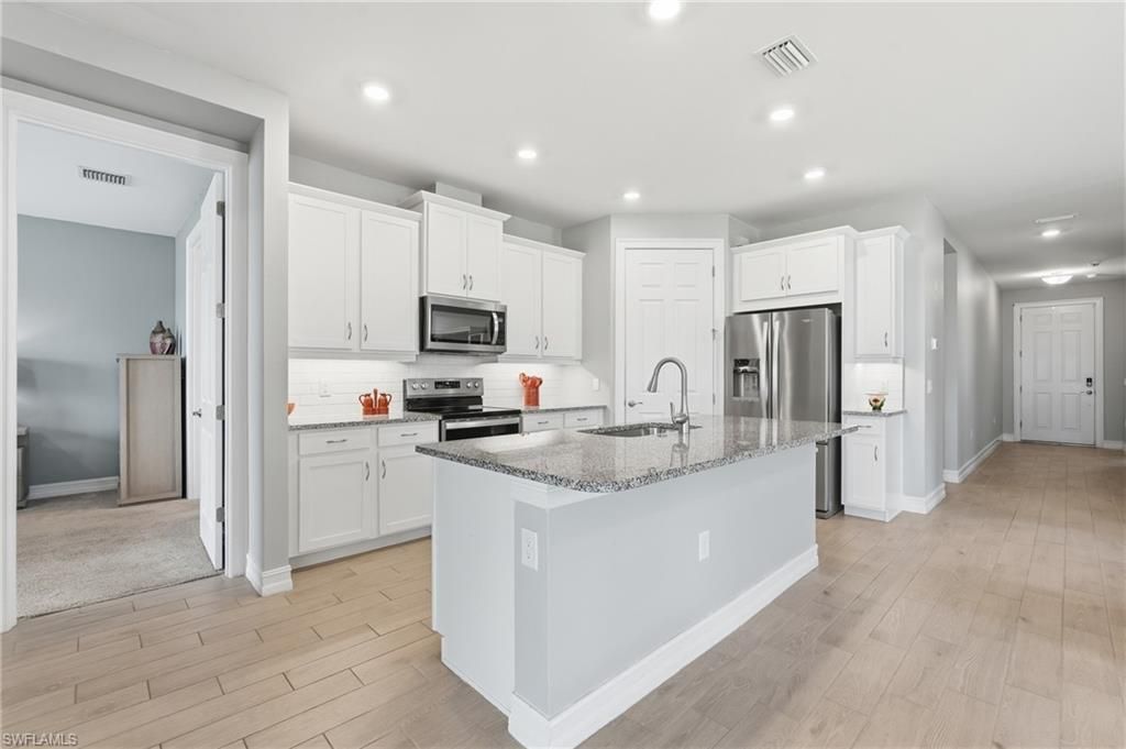 628 Parkshore Lake Ave, Cape Coral, FL 33993 Photo