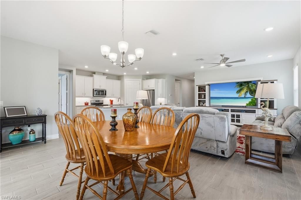 628 Parkshore Lake Ave, Cape Coral, FL 33993 Photo