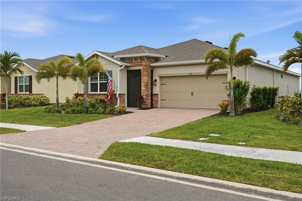 628 Parkshore Lake Ave, Cape Coral, FL 33993 Photo