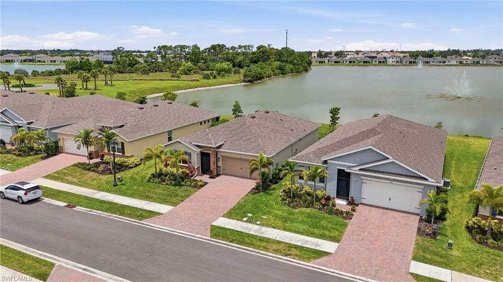 628 Parkshore Lake Ave, Cape Coral, FL 33993 Photo