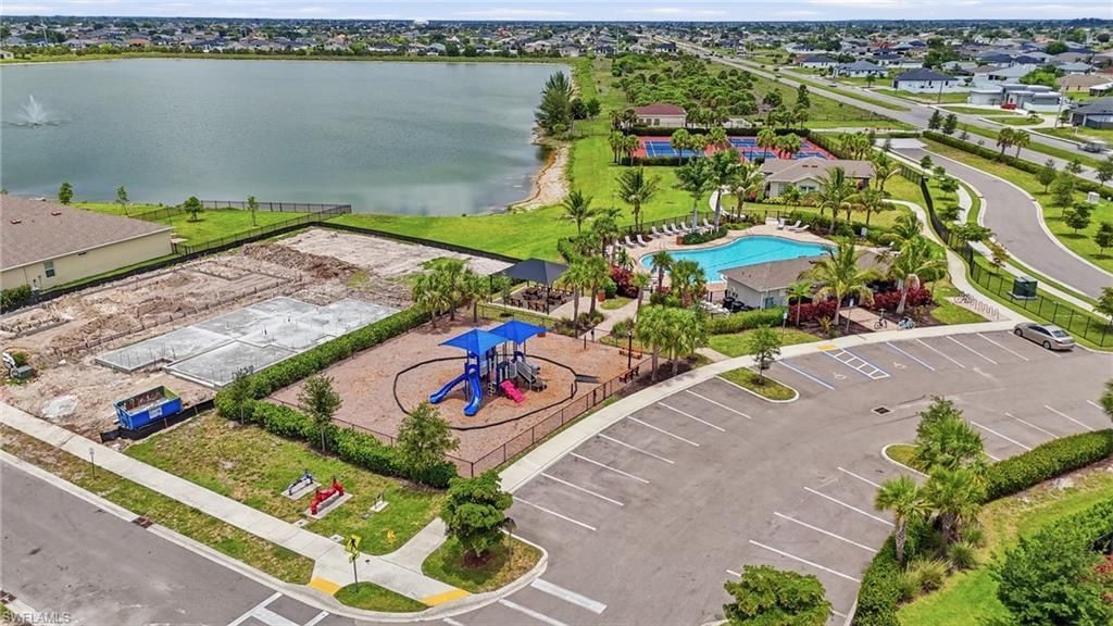 628 Parkshore Lake Ave, Cape Coral, FL 33993 Photo