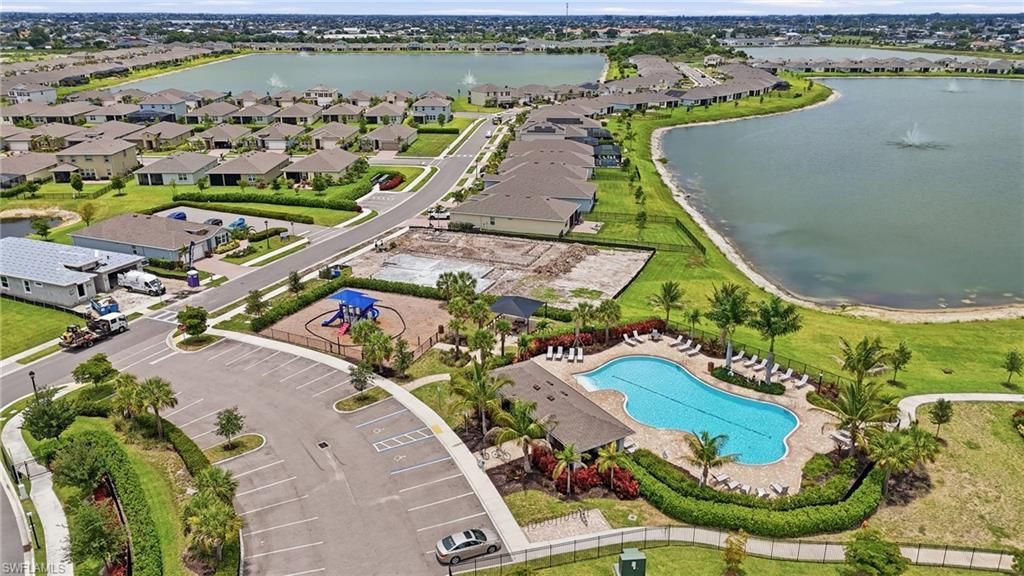 628 Parkshore Lake Ave, Cape Coral, FL 33993 Photo