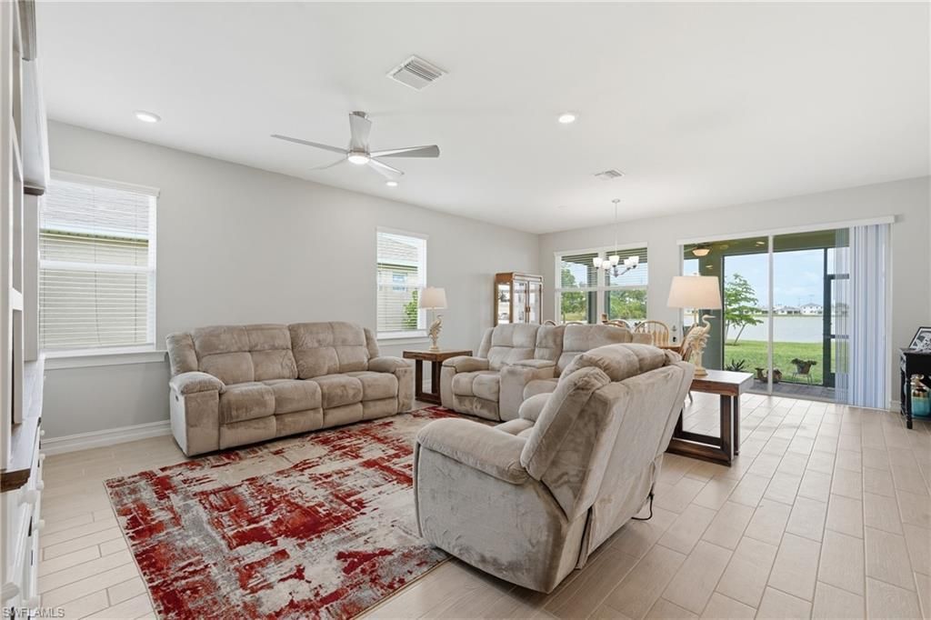 628 Parkshore Lake Ave, Cape Coral, FL 33993 Photo