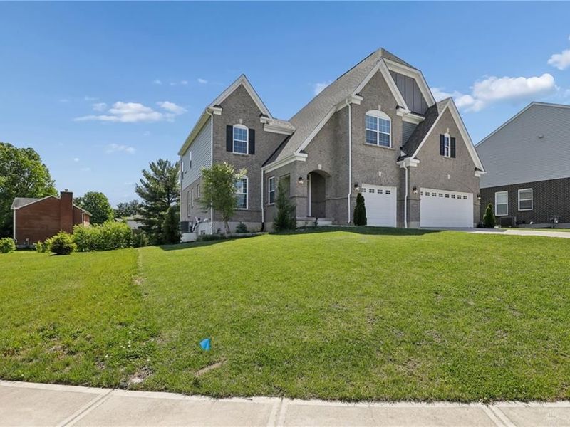 8201 Stone Drive, West Chester Township, OH 45241 Photo 2