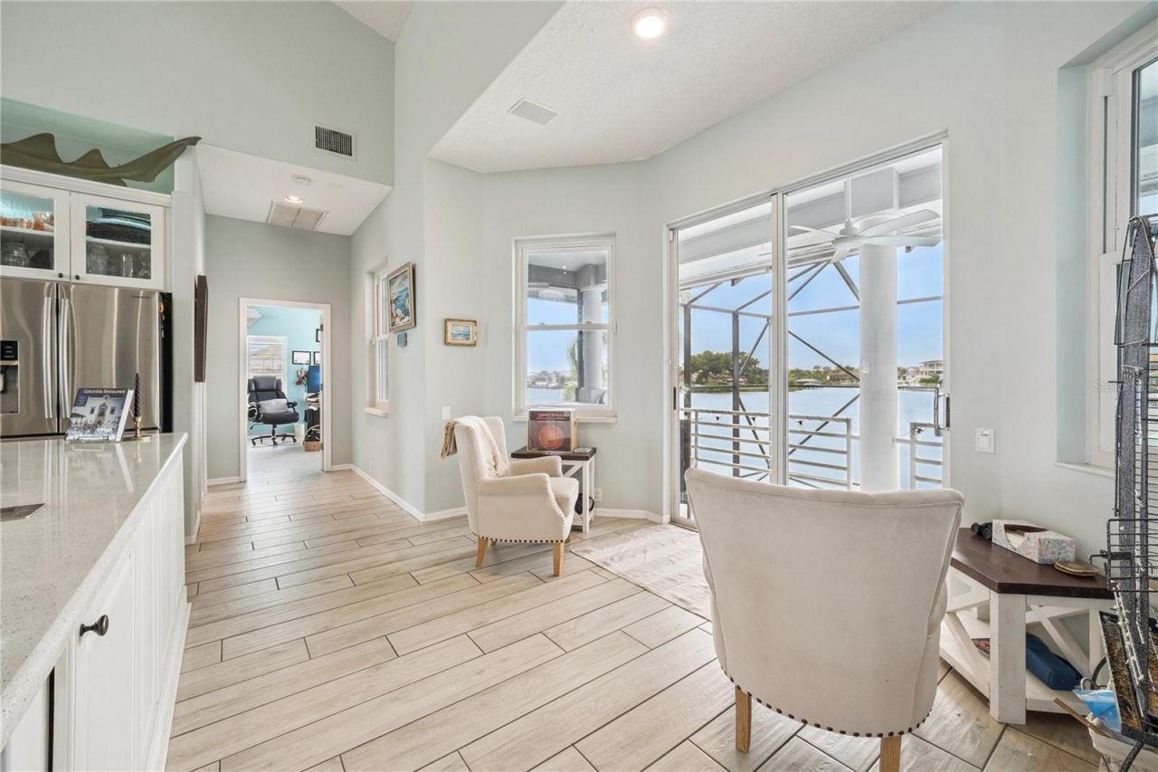 807 Chipaway Drive, Apollo Beach, FL 33572 Photo