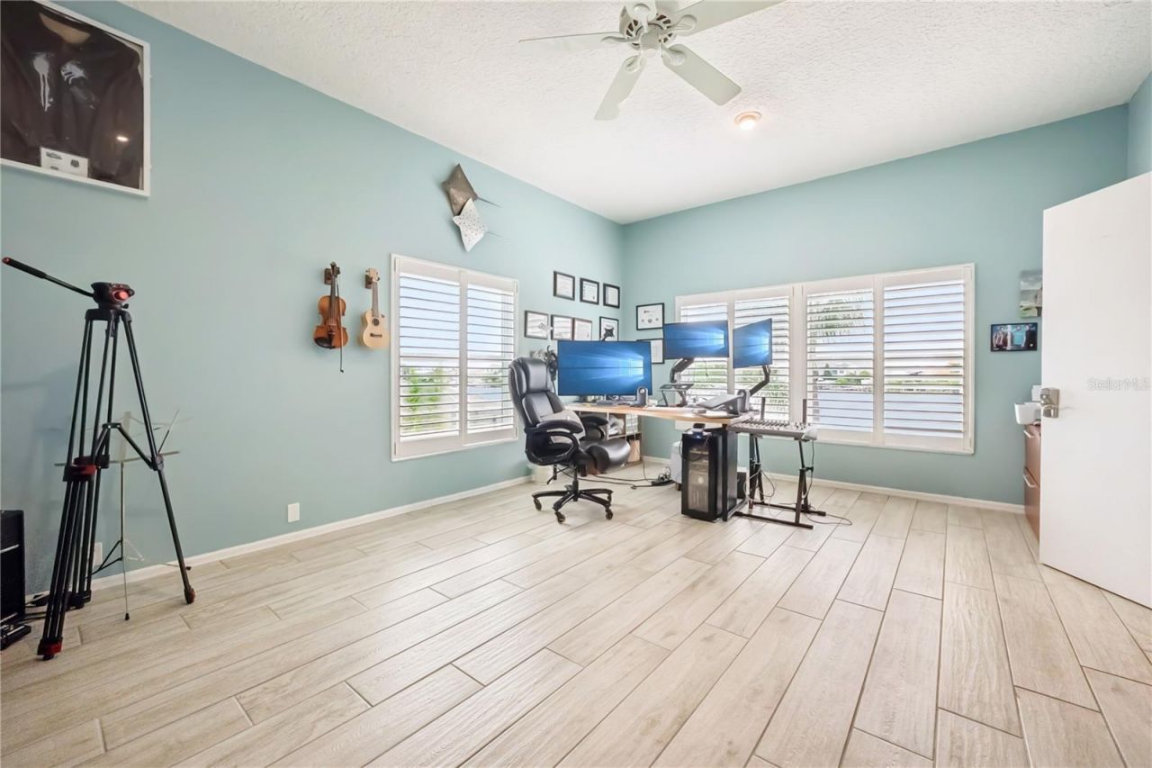 807 Chipaway Drive, Apollo Beach, FL 33572 Photo