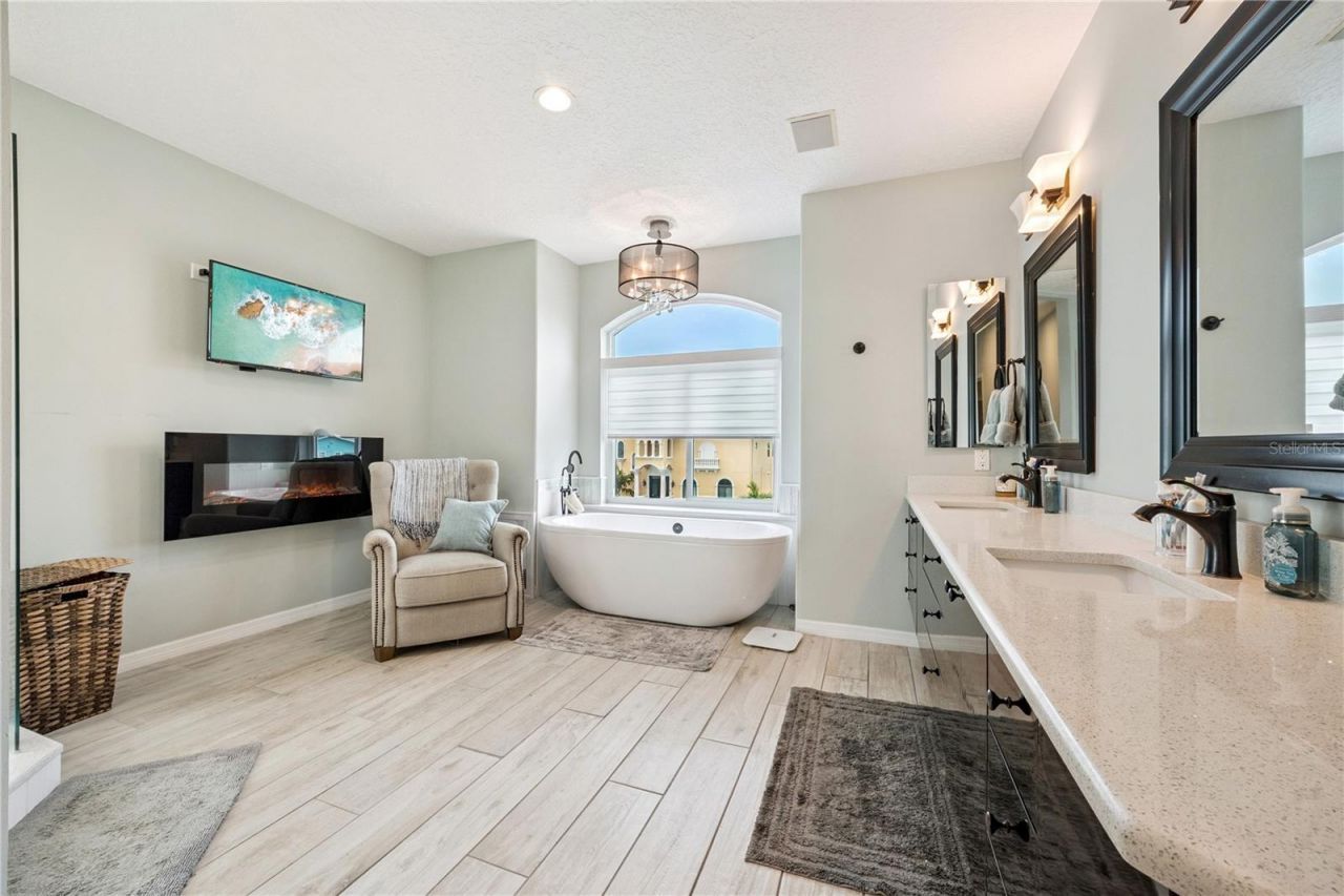 807 Chipaway Drive, Apollo Beach, FL 33572 Photo