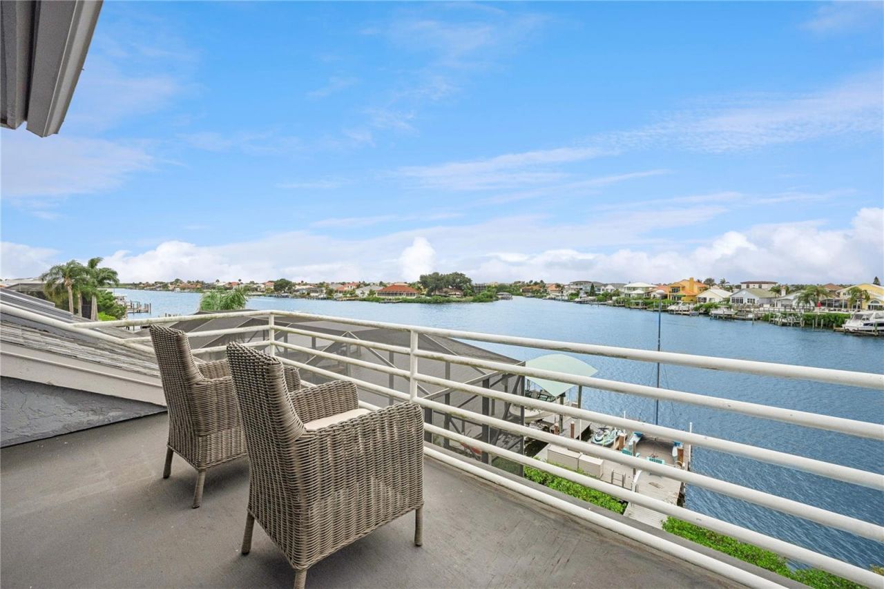 807 Chipaway Drive, Apollo Beach, FL 33572 Photo
