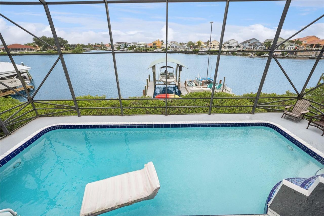 807 Chipaway Drive, Apollo Beach, FL 33572 Photo