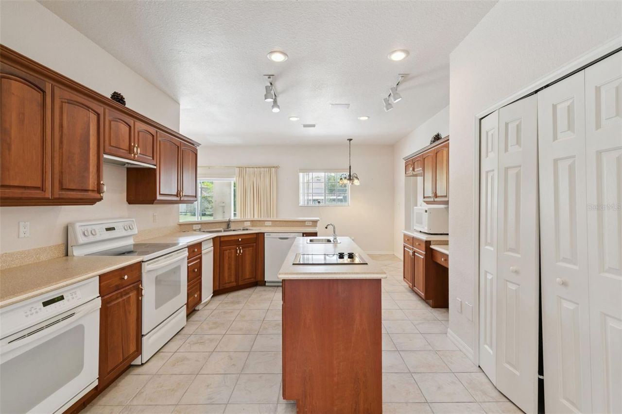 4984 Brook Road , Kissimmee, FL 34758 Photo