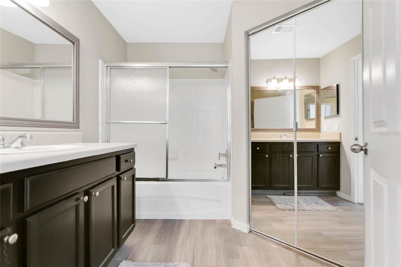 8925 Lee Vista Boulevard , Unit 2704, Orlando, FL 32829 Photo