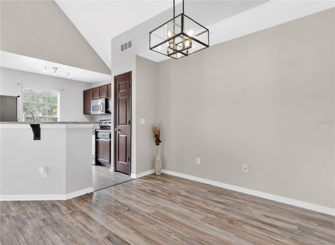 8925 Lee Vista Boulevard , Unit 2704, Orlando, FL 32829 Photo