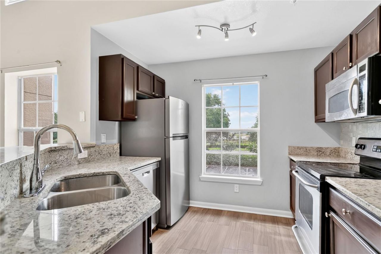 8925 Lee Vista Boulevard , Unit 2704, Orlando, FL 32829 Photo