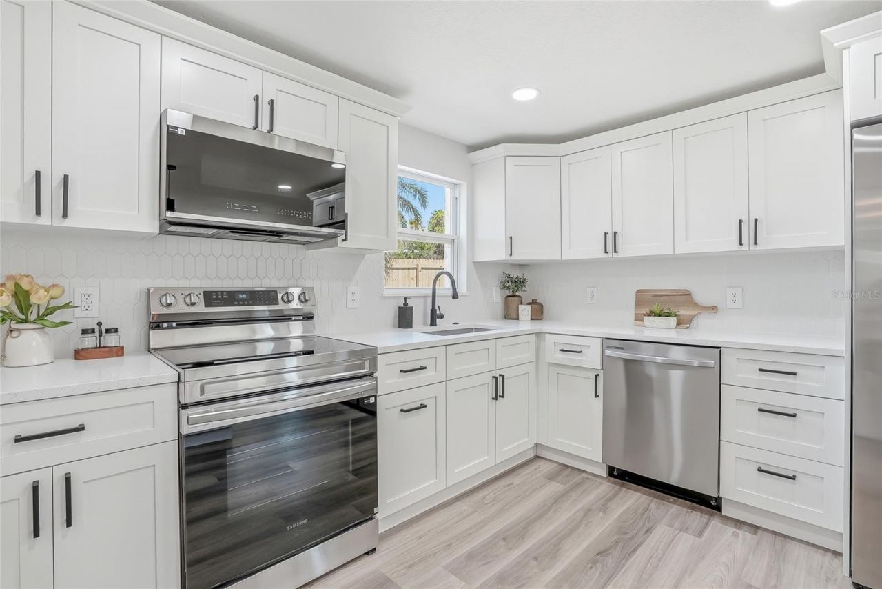 1004 Idlebriar Way , Tarpon Springs, FL 34689 Photo