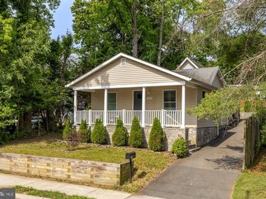 4000 ROBERTS ROAD, FAIRFAX, VA 22032