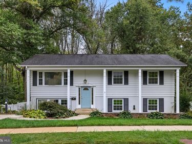 5023 KING RICHARD DRIVE , ANNANDALE, VA 22003