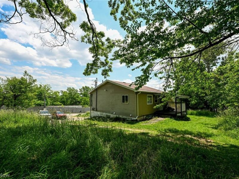 893 Norton Avenue, Barberton, OH 44203 Photo 32