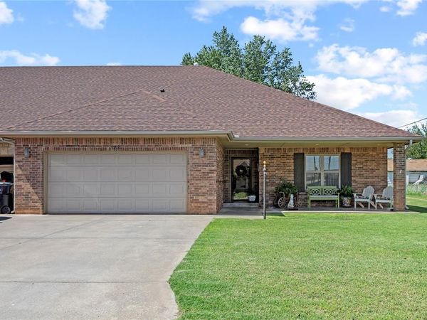 123 W 6th Street, Hydro, OK 73048