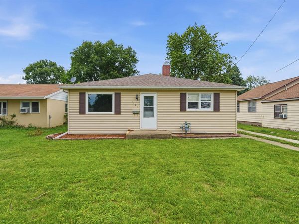 1181 COURT Street, Galesburg, IL 61401