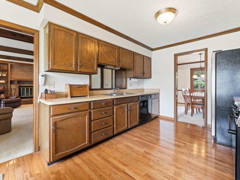 1074 Melinda Drive, Westerville, OH 43081 Photo 11