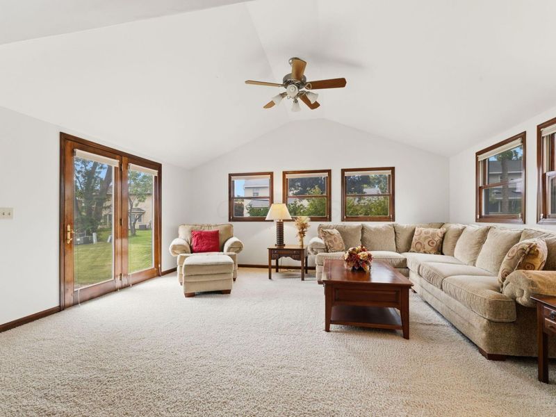 1074 Melinda Drive, Westerville, OH 43081 Photo 20