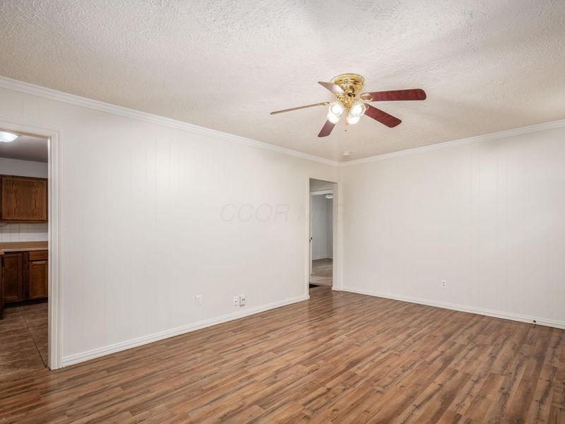 3373 Eisenhower Road, Columbus, OH 43224 Photo 10