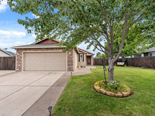 3929 Connor Drive, White City, OR 97503