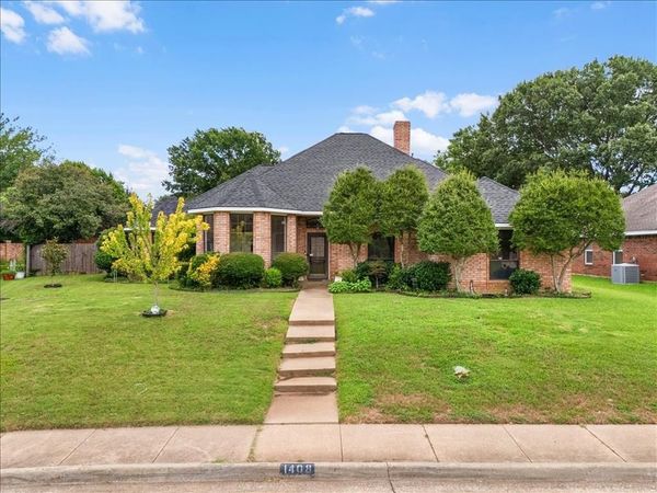 1408 Frenchmans Drive , DeSoto, TX 75115
