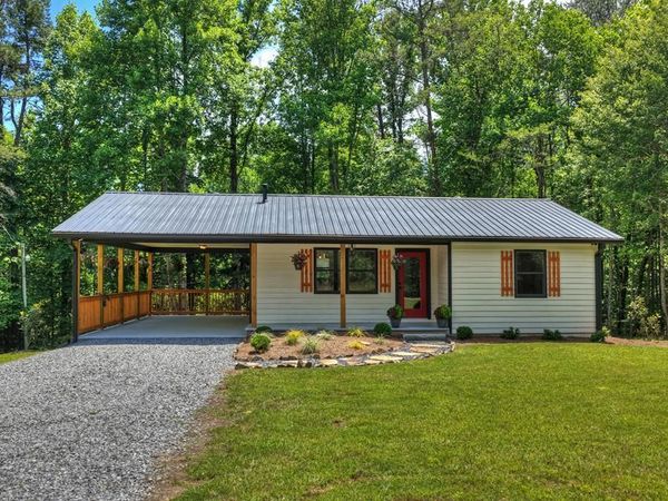 569 Number 20 Mine Road, Mccaysville, GA 30555